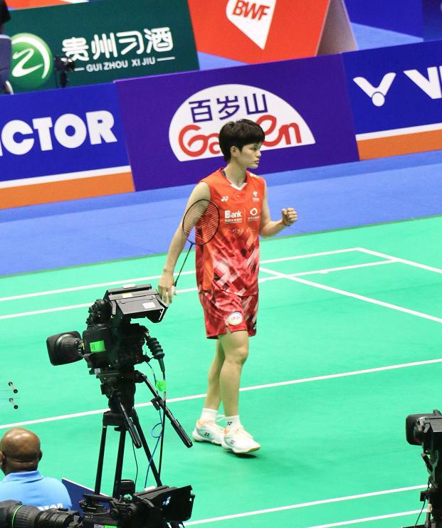 2-1！高昉洁7年未尝胜绩王祉怡逆转晋级半决赛战日本第一美女(图3)