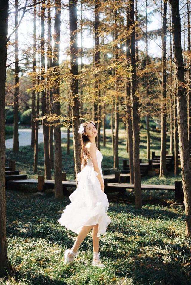 九游娱乐：解决旅行拍照难题学会这9个拍照技巧让你美美的(图8)