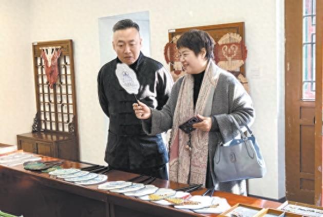 160余件文创展非遗“时尚再生”