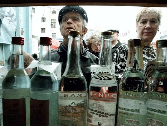大量俄罗斯人涌入中国目的不是来旅游得知原因后让人哭笑不得(图7)