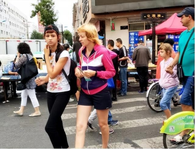 大量俄罗斯人涌入中国目的不是来旅游得知原因后让人哭笑不得(图2)