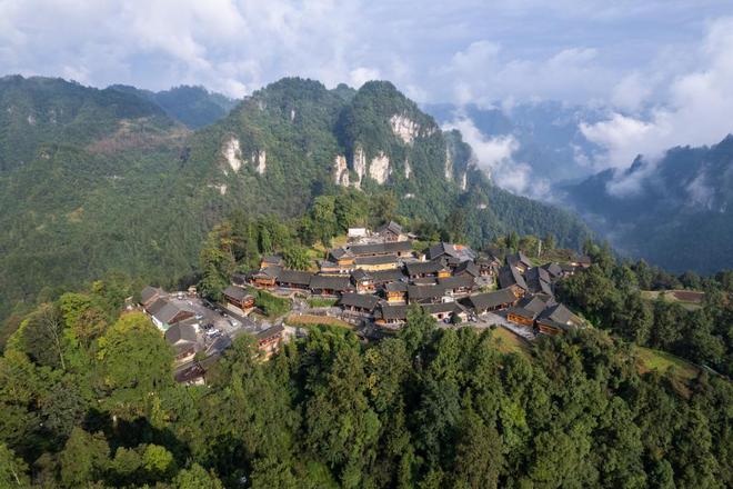 文化中国行丨世界“最佳旅游乡村”：湖南十八洞村(图2)