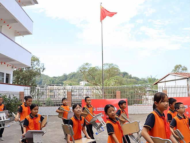 九游娱乐文化：深圳体彩第九届爱心资助乡村学校体育器材活动再启航