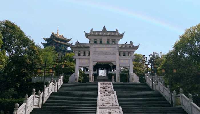 九游娱乐文化：2024春节旅游热门目的地适合春节期间出游的地方(图2)