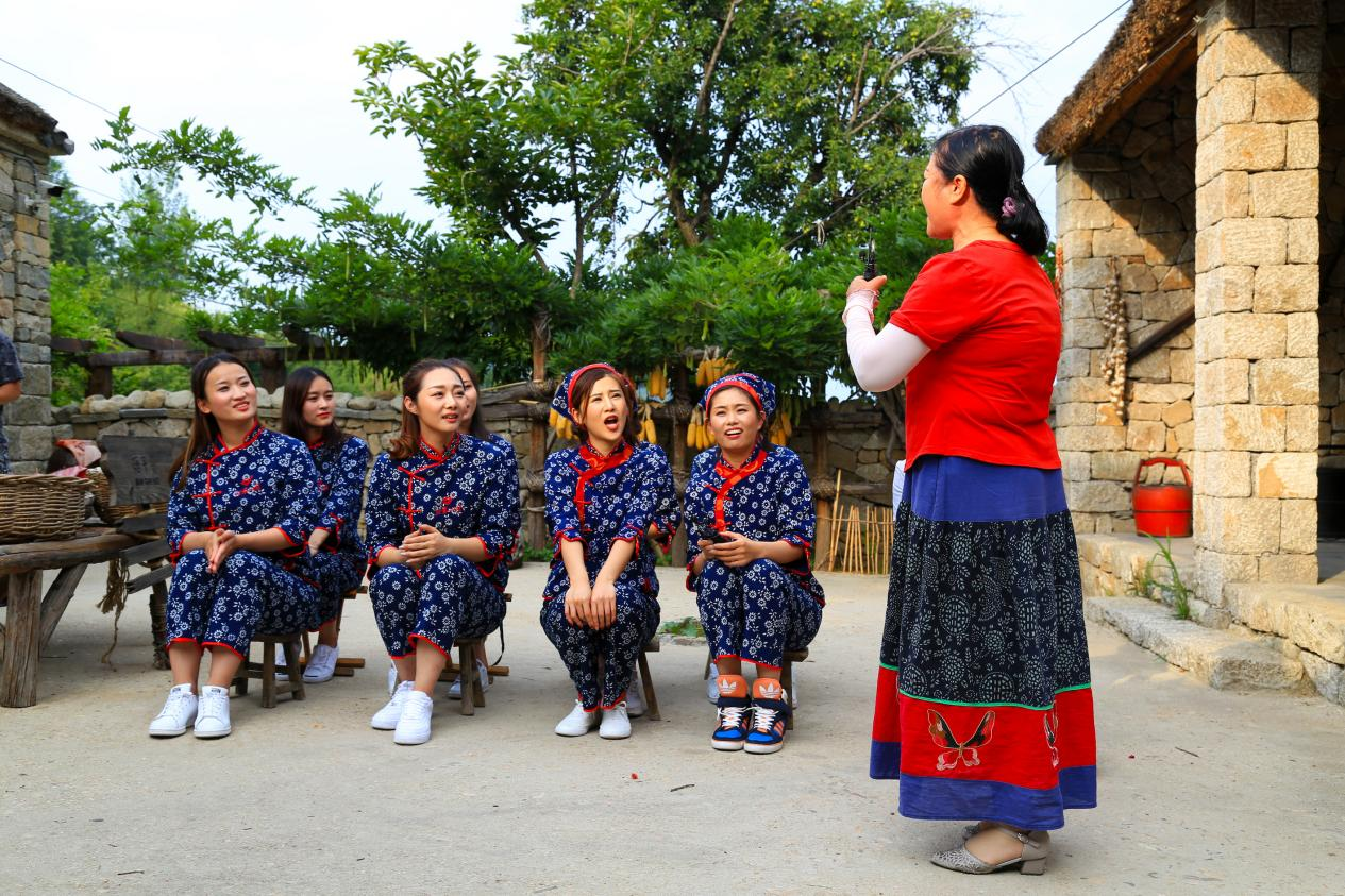 刀郎演唱会唱响《沂蒙山小调》沂蒙山银座天蒙旅游区借势音乐+文旅焕发新活力火出红色高度(图2)