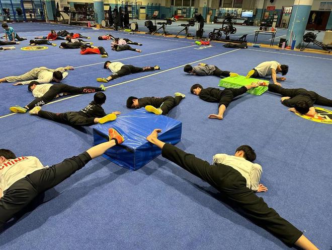 九游娱乐：扎根普通小学体教融合向阳生长——走进郑州市金水区艺术小学体操训(图3)