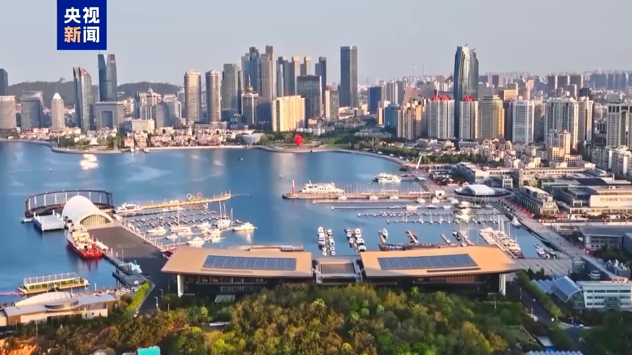 九游娱乐文化：跟着电影游中国！今年最大规模入境游欧洲旅行团抵达青岛(图3)