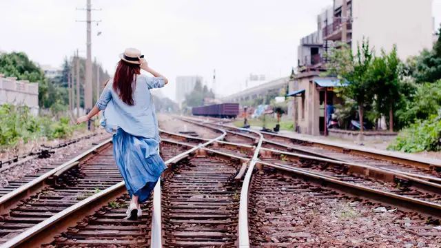 九游娱乐：旅行拍照：9个拍照套路拍出最美的你你会了吗？