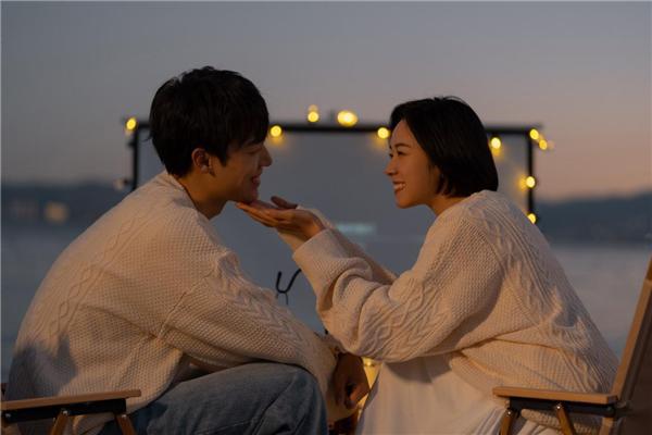 九游娱乐文化：旅拍婚纱照都有哪些技巧？(图2)