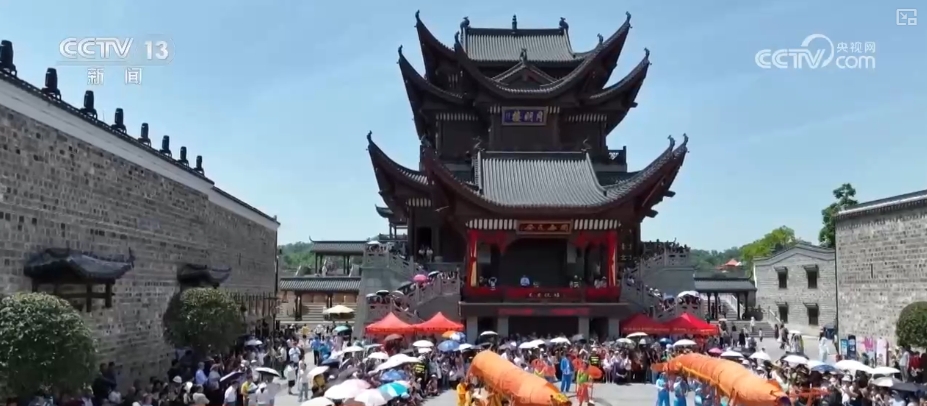 九游娱乐：“车票+景区+酒店”织就辐射网银发列车构建移动文化消费体验空间(图12)