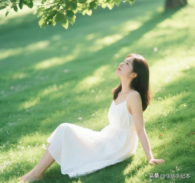 九游娱乐文化：手机拍摄技巧之坐着拍摄也很美(图2)