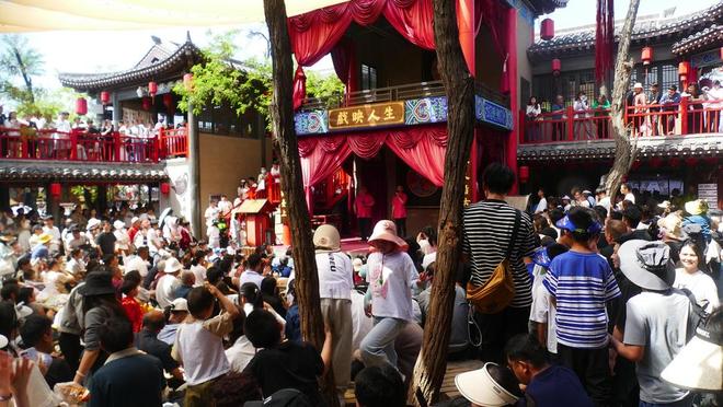 九游娱乐文化：文旅观察｜寻“王婆”难觅踪迹开封游火爆靠演艺