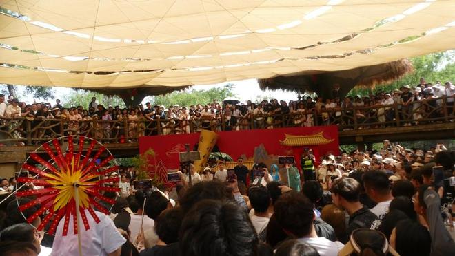 九游娱乐文化：文旅观察｜寻“王婆”难觅踪迹开封游火爆靠演艺(图6)