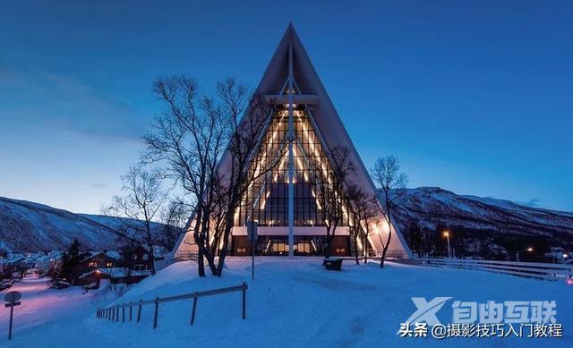 九游娱乐文化：拍照构图技巧有哪些（用得最多的8个摄影构图方法）(图6)
