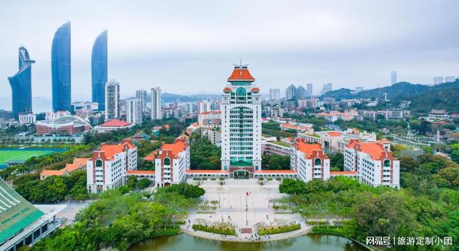 九游娱乐文化：福建旅游攻略：靠谱旅行社推荐及周周导游联系方式